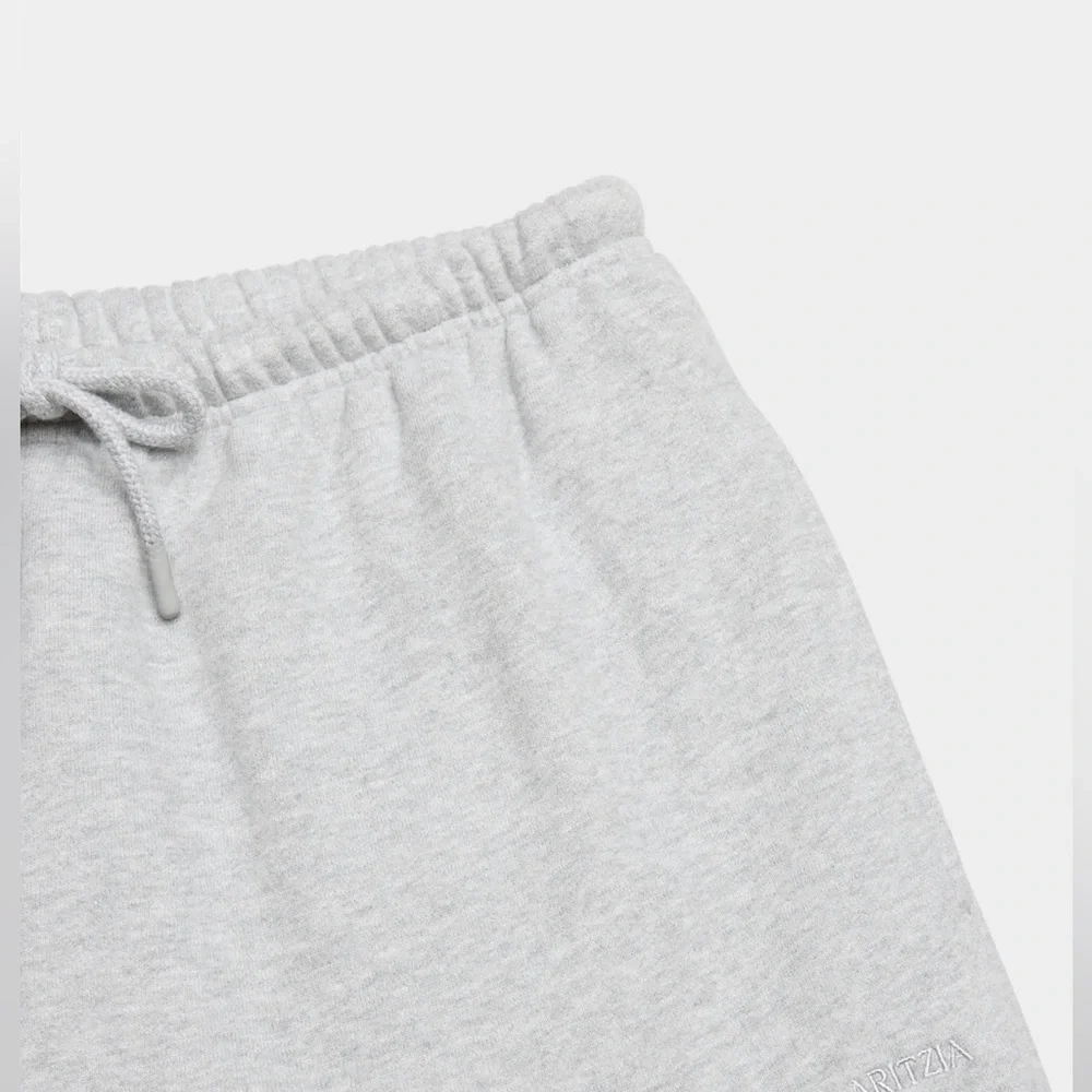 Aritzia Cozy Sweatfleece Mega Flutter™ Sweatpant in Heather Chrome - Picture 6 of 9